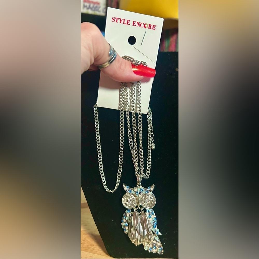 SET of Owl Spirit Animal Articulated Feathers Pendent Necklace w/ FREE EARRINGS‌ - Picture 6 of 7
